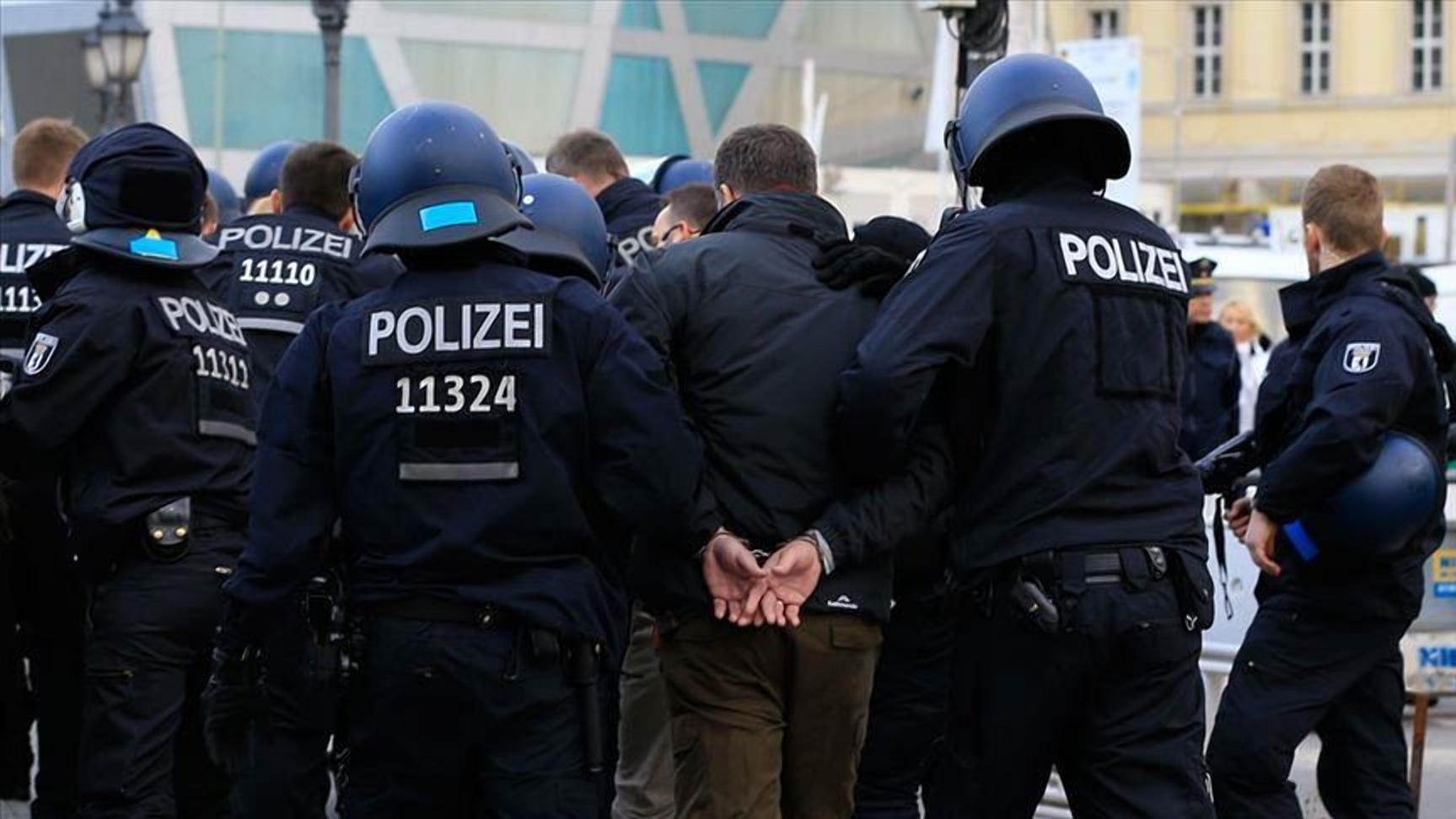 Counter Terrorism in Germany ـ Raids on neo-Nazi groups